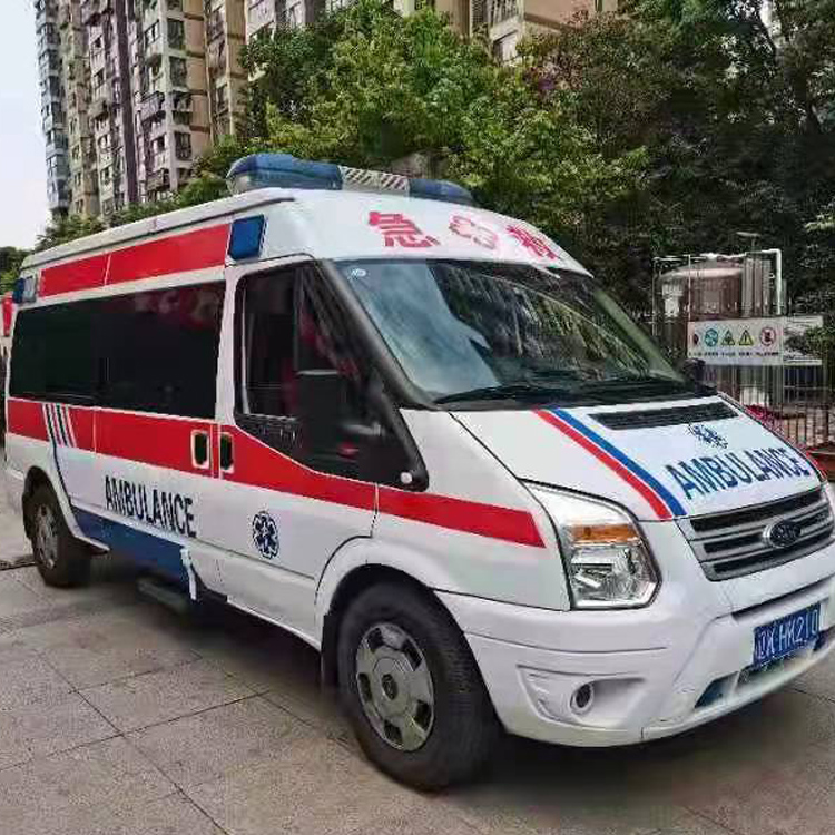 西市长途救护车护送病人返乡