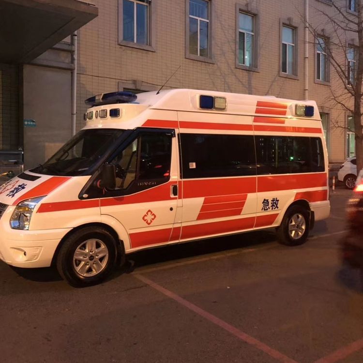 西市夜间租赁救护车护送病人转院：安全转运的 8 大核心注意事项